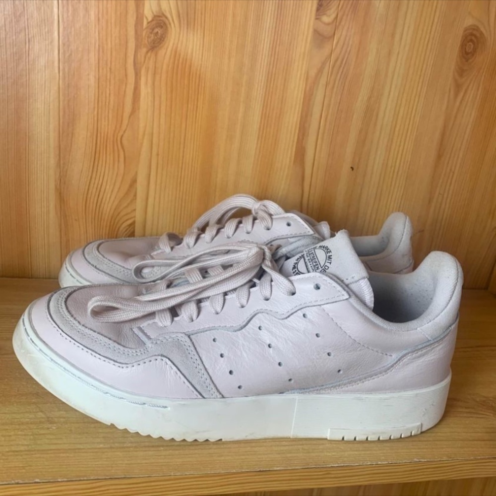 Adidas - Picture 2 of 8